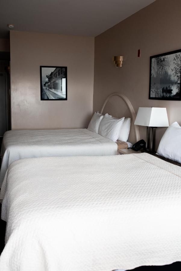 West Bank Inn Celina Dış mekan fotoğraf